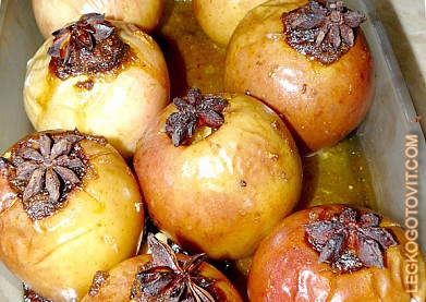Фото рецепта: Пряные яблоки, запеченные с миндалем