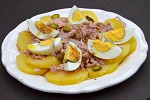 Как приготовить Картофельный салат с тунцом и яйцами