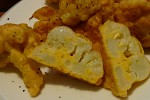 Фото рецепта: Жареная цветная капуста в кляре