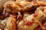 Фото рецепта: Куриные крылышки с чесноком и острым перцем