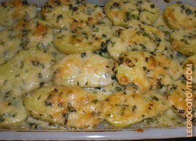 Фото рецепта: Картофель, запеченный с пармезаном