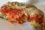 Фото рецепта: Свиная отбивная c с томатным соусом и сыром