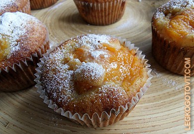 Фото рецепта: Миндальные кексы с абрикосами