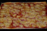 Фото рецепта: Пицца с беконом и ананасом
