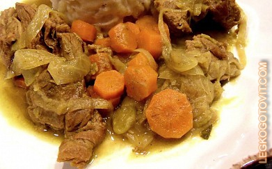 Фото рецепта: Баранина с фасолью и морковью