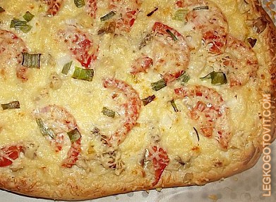 Фото рецепта: Белая пицца с тунцом