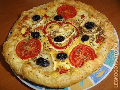 Фото рецепта: Прованский пирог с овощами и козьим сыром