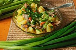 Фото рецепта: Теплый картофельный салат с маринованными грибами