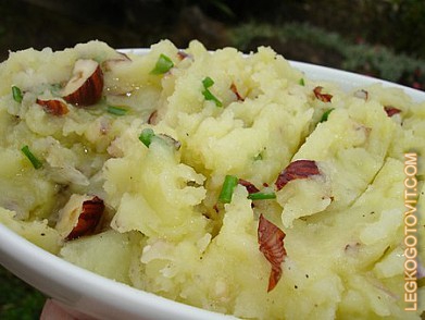 Фото рецепта: Картофельное пюре с оливковым маслом и фундуком