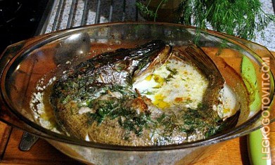 Фото рецепта: Щука, приготовленная в сидре с луком и пряными травами