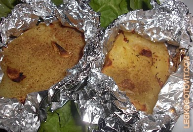 Фото рецепта: Пряный картофель в фольге