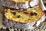 Фото рецепта: Сладкий кекс с сухофруктами и орехами
