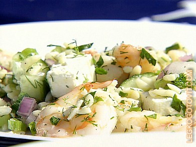 Фото рецепта: Салат с огурцом и фетой