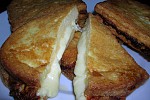 Фото рецепта: Горячие бутерброды с моцареллой
