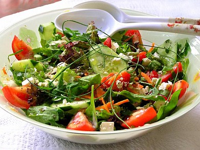 Фото рецепта: Салат овощной с брынзой