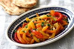 Фото рецепта: Трехцветный салат из перцев