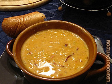 Фото рецепта: Сырный суп-пюре с гренками