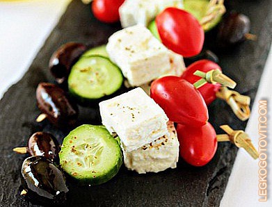 Фото рецепта: Греческий салат на шпажках